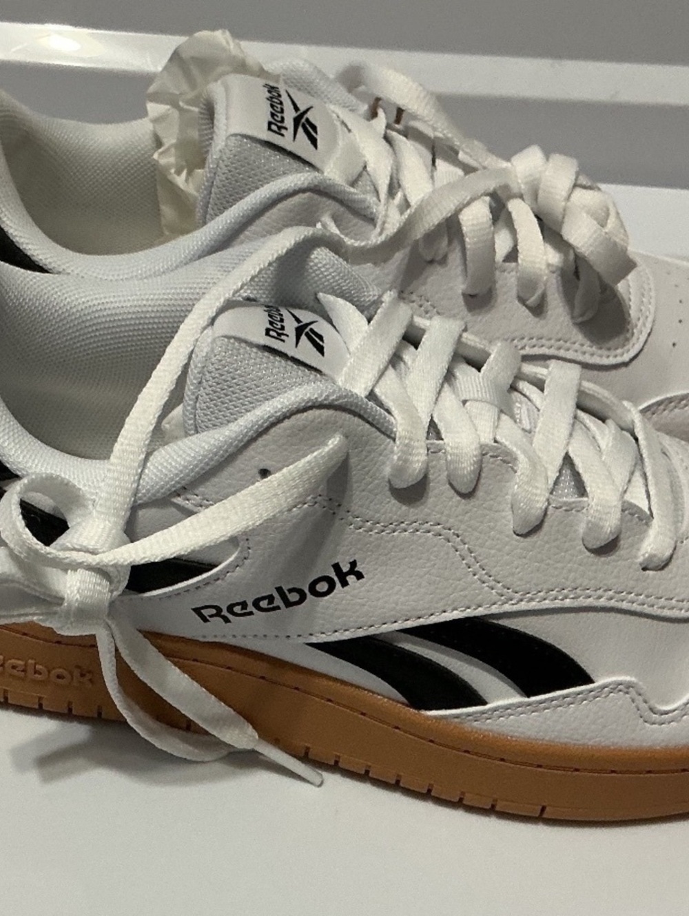 Reebok BB 1000 Unisex Basketball Shoes White Black Gum Size 8 M / 9.5 W